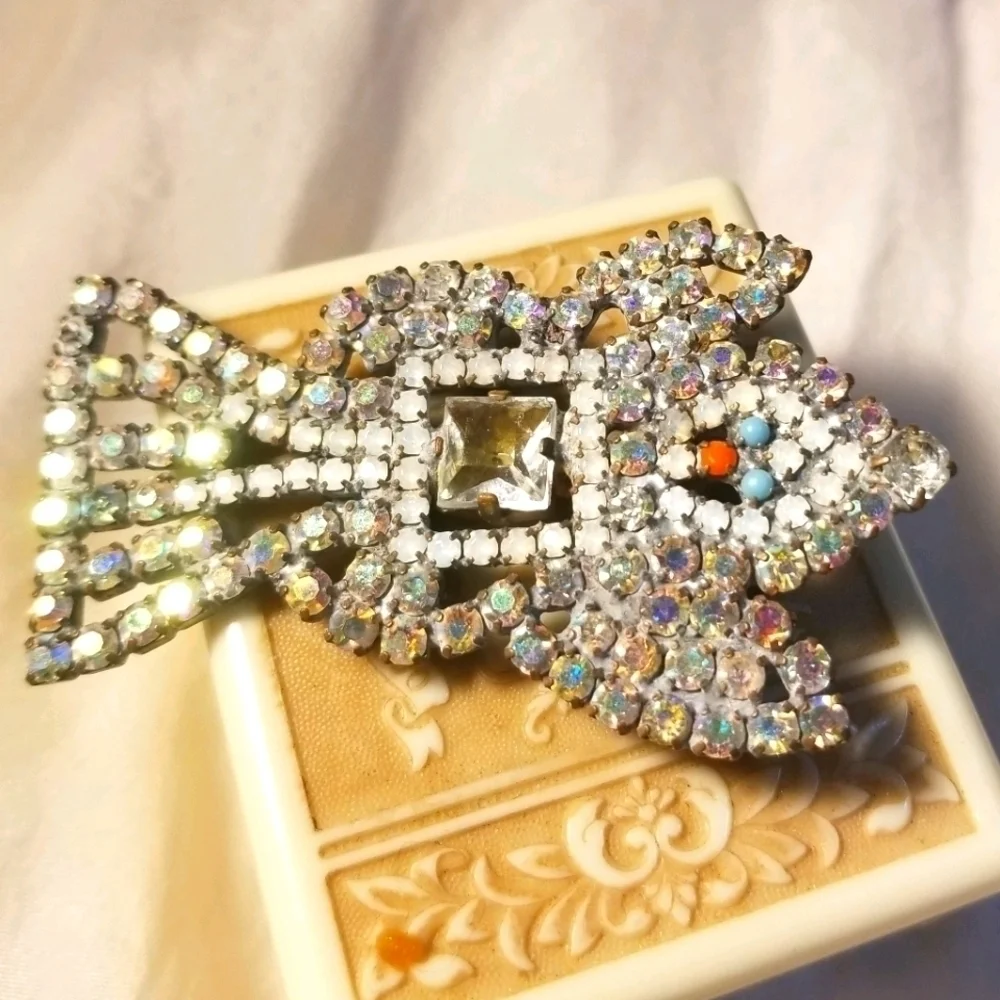 CZECH GLASS Angel Brooch Vintage And LARGE